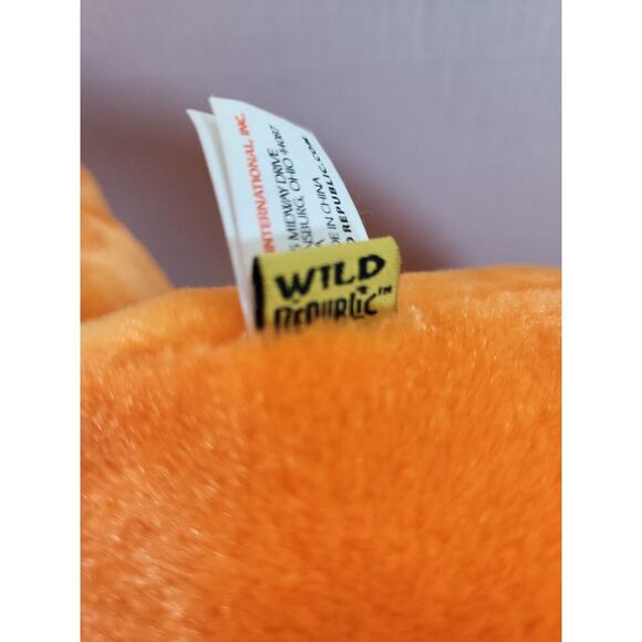 Wild Republic Plush Goldfish - Picture 4 of 5